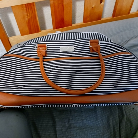 Jessica Simpson Bags Jessica Simpson Duffel Luggage Poshmark